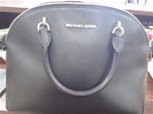 Michael Kors purse n over shoulder bag for Sale in Bakersfield, CA